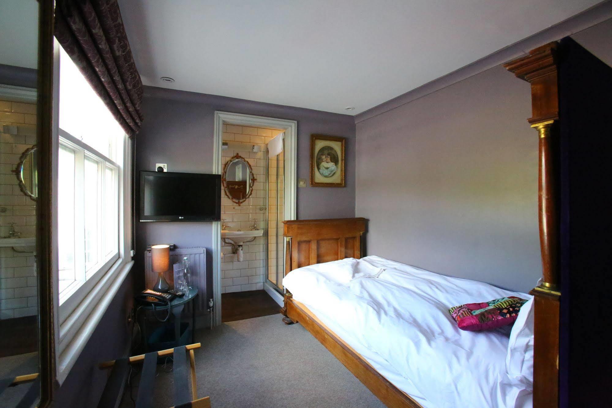 The Tunbridge Wells Hotel Экстерьер фото